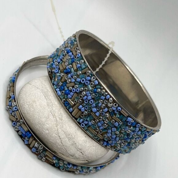 Silver Blue Beaded Bangle Set Erica Lyons - Picture 5 of 6